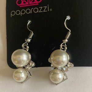 Paparazzi Silver Pearl Dangle Earrings